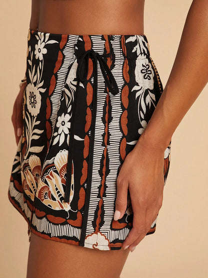 Travachic Boho 1960s Vintage Black Floral Summer Vacation Casual Holiday Beach Shorts Pants With Tie Waist Ruffle Trim For Women,Tropical Ibiza Outfits