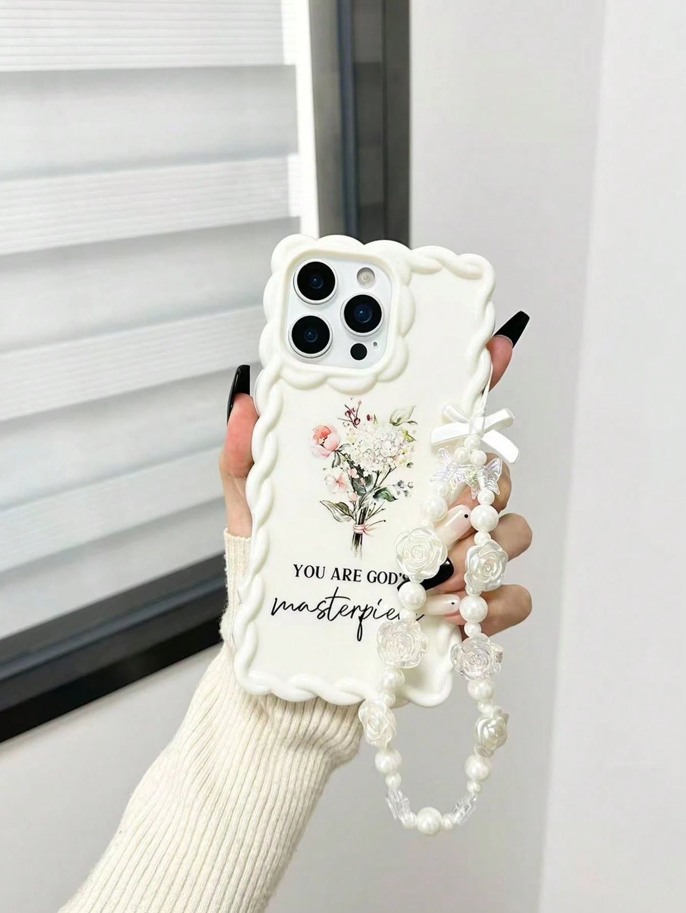 Twist Wave Edge Minimalist Premium TPU Floral Letter Painted Shockproof Phone Case Protective Cover With Beaded Bracelet Accessory Compatible With IPhone 17pro/17Air/17/17promax 16/11/16pro/16plus/16p