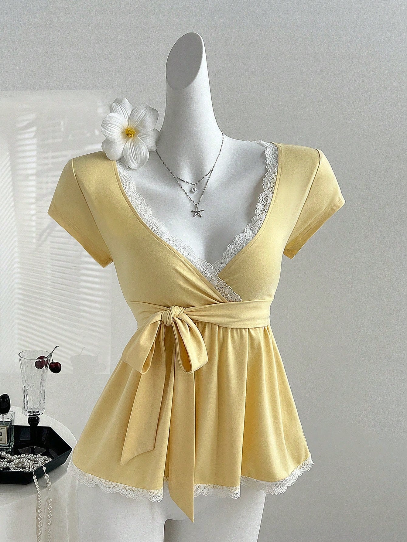 Unity Y2K Lace Trim Vacation Sweet Slim Fit T-Shirt