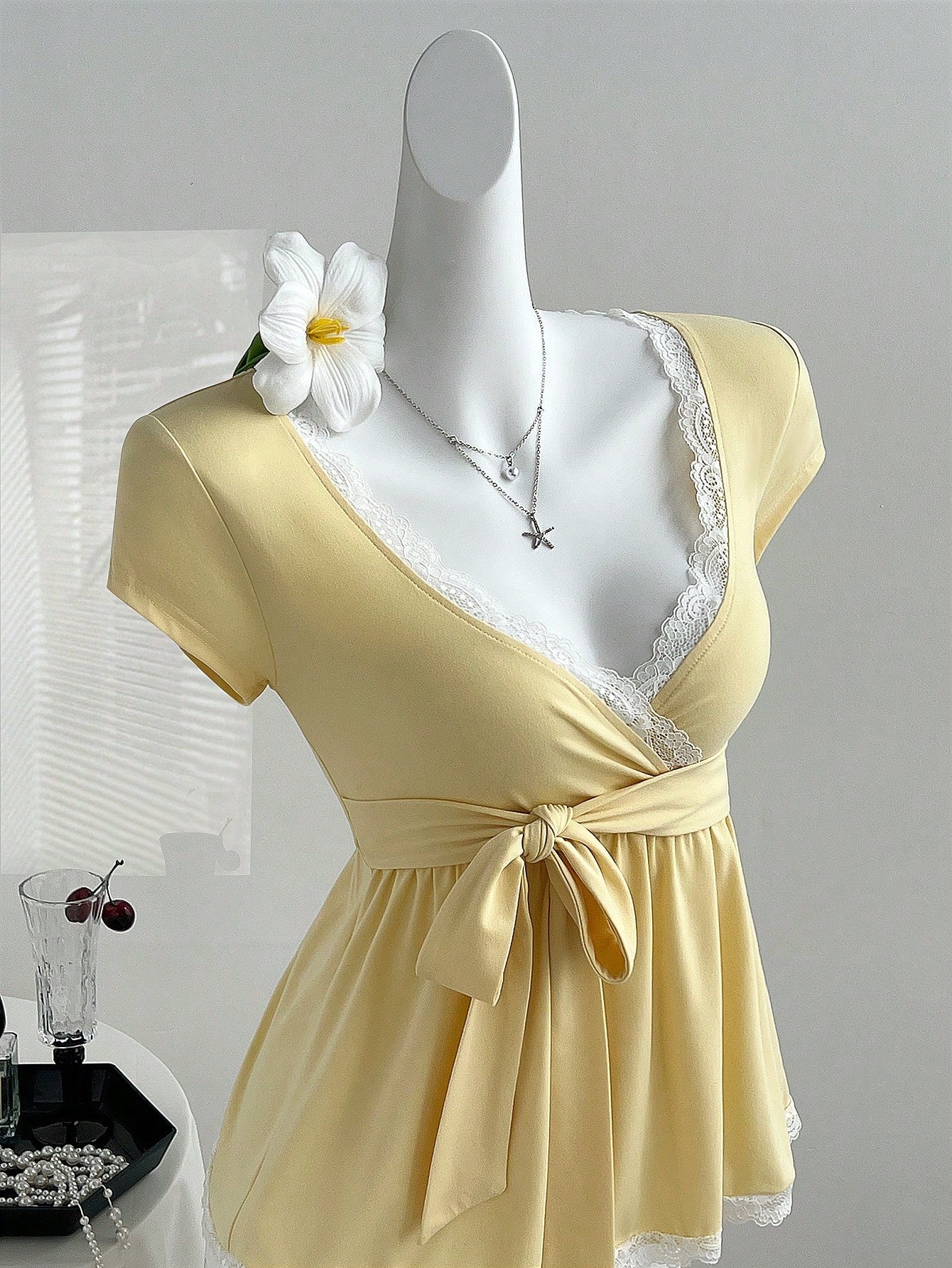 Unity Y2K Lace Trim Vacation Sweet Slim Fit T-Shirt