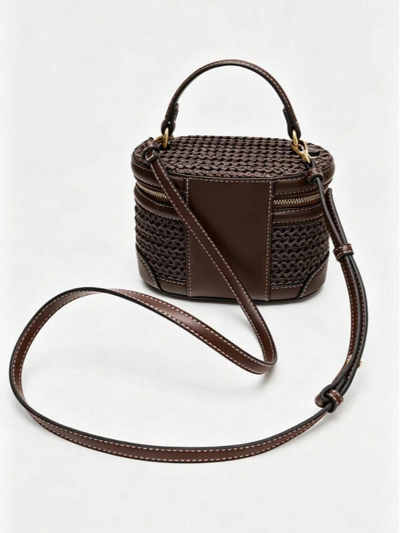 Vacation Style Woven Handbag New Fashion Straw Box Bag Shoulder Casual Pleated Chest Bag Versatile, Beach