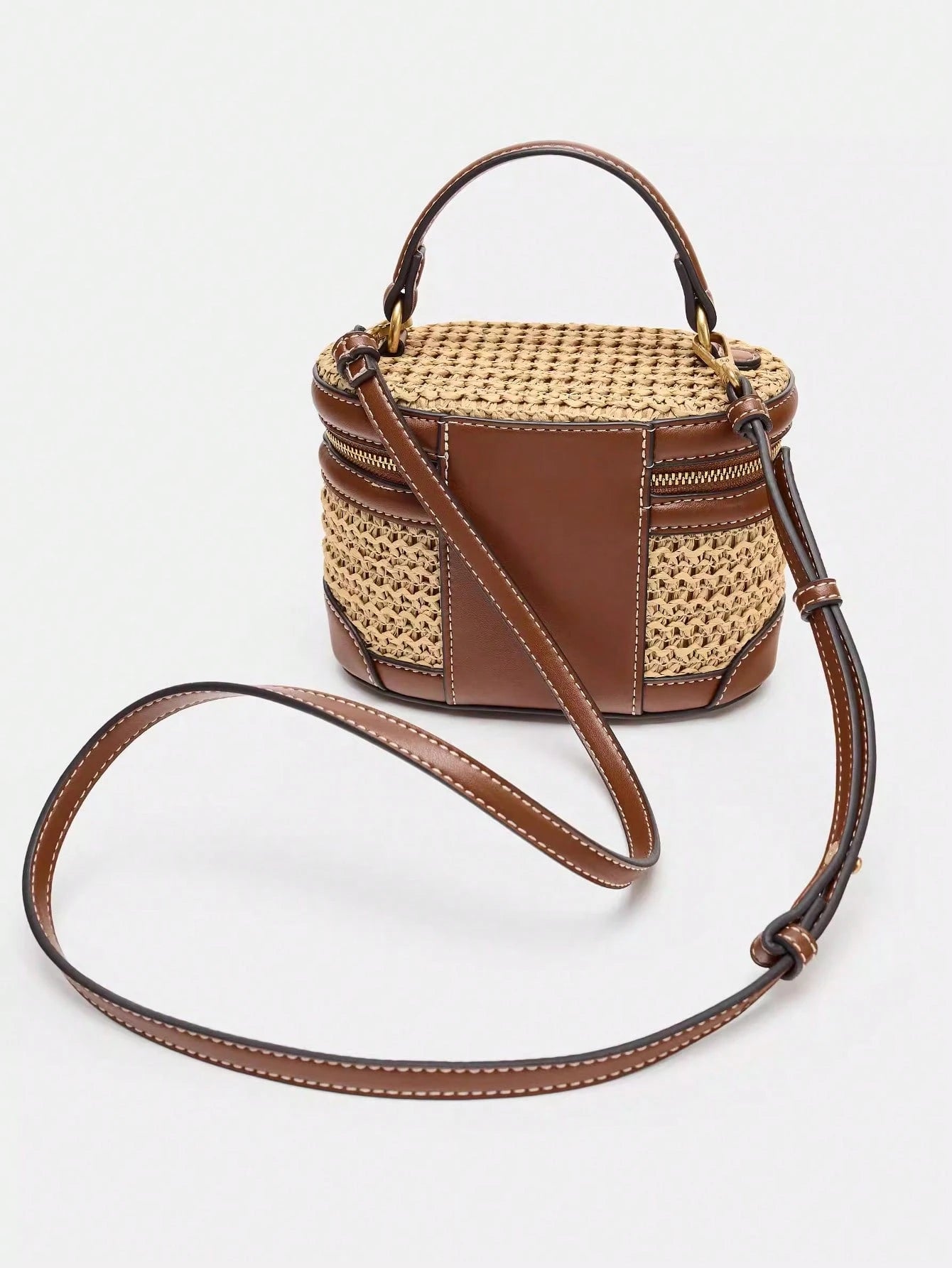 Vacation Style Woven Handbag New Fashion Straw Box Bag Shoulder Casual Pleated Chest Bag Versatile, Beach