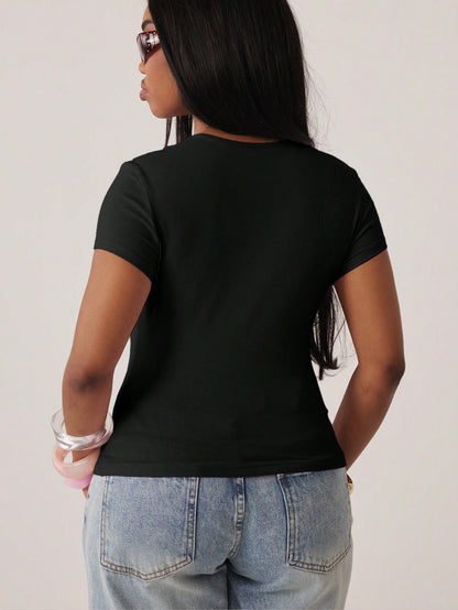 Vadaroq Women's Summer Streetwear Going Out Vintage Chic Stretchy Comfortable Baby Tee Retro Y2K Crop Top Fashion Graphic Black T-Shirt, Summer Top