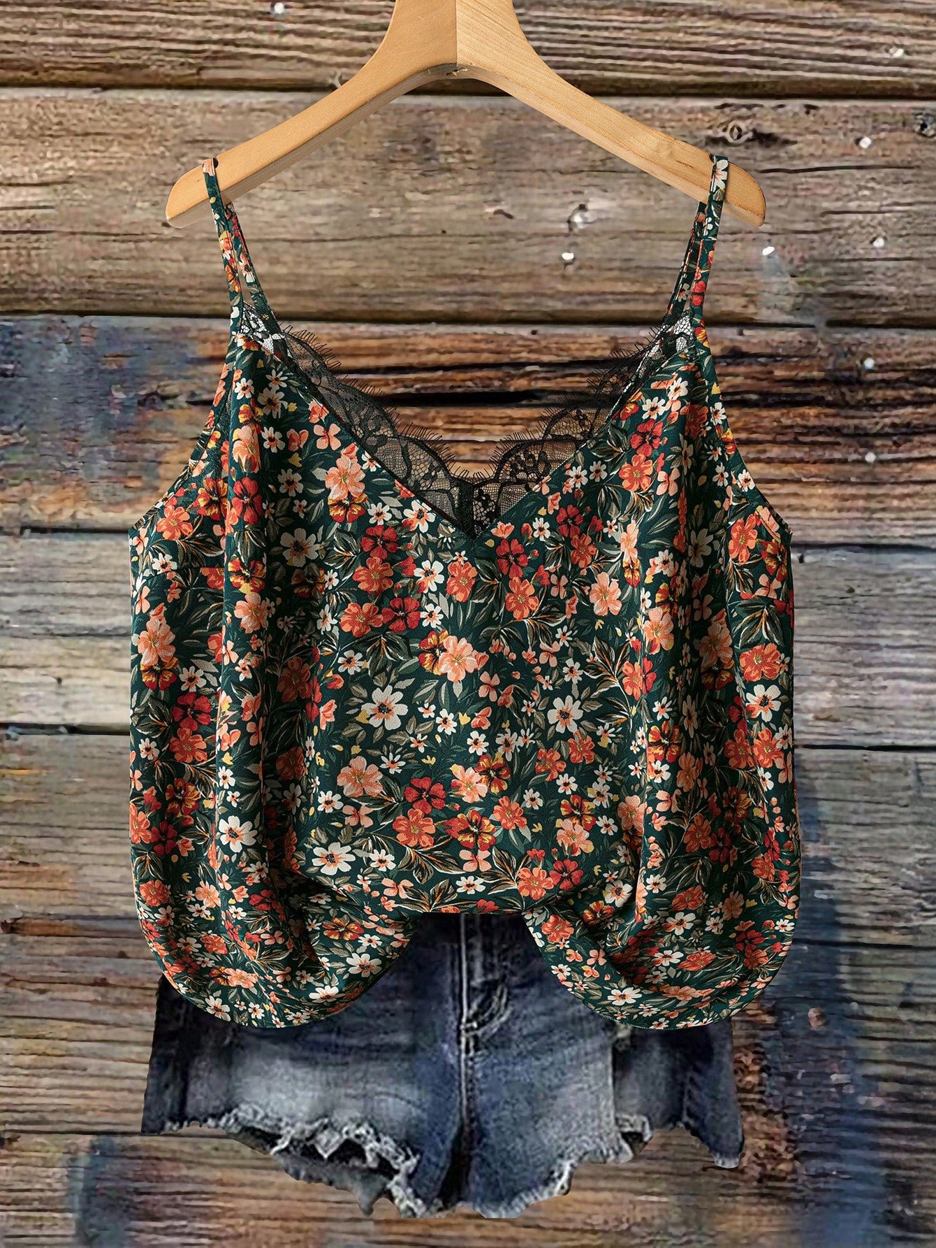 VCAY Plus Size Spaghetti Strap Lace Edged Ditsy Floral Minimalistic 70s Sequin Eleganza Fashion Tank Top, Suitable For Summer Party Vacation Dark Green