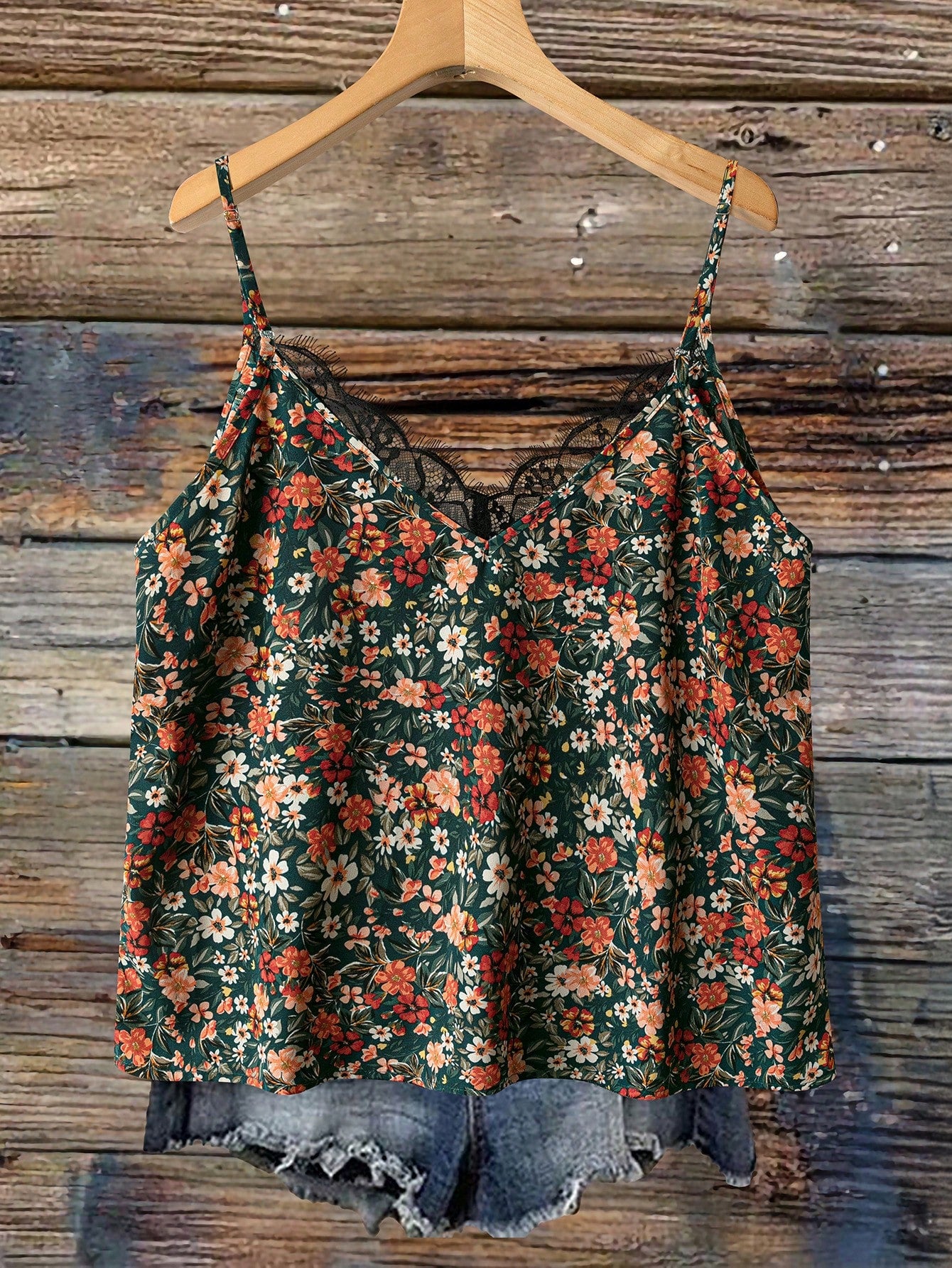 VCAY Plus Size Spaghetti Strap Lace Edged Ditsy Floral Minimalistic 70s Sequin Eleganza Fashion Tank Top, Suitable For Summer Party Vacation Dark Green
