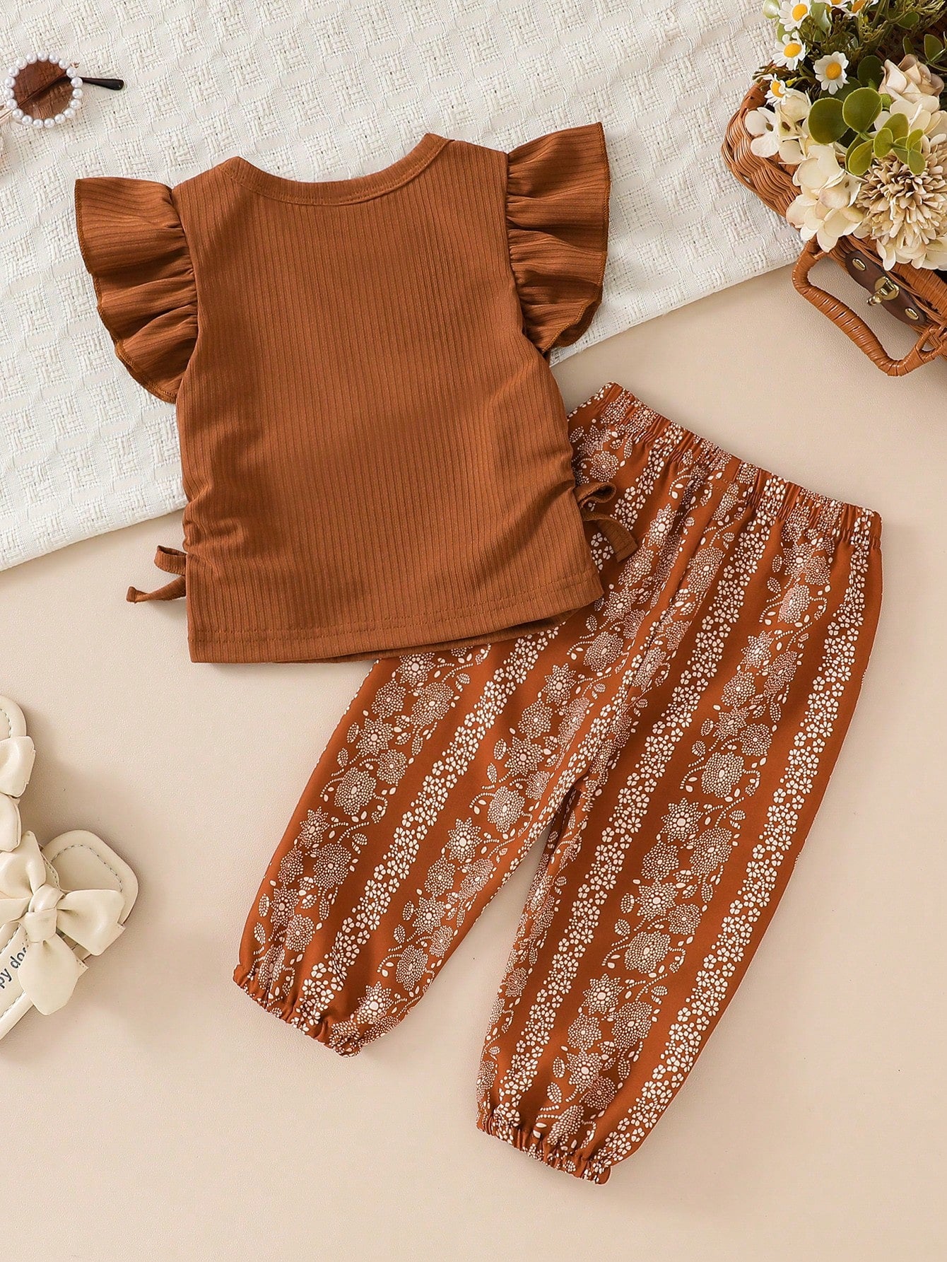 Vintaside Kids 2pcs/Set Baby Girls Ribbed Round Neck Cap Sleeve T-Shirt And Printed Pants Set  Girl Clothing  Outfit  Good For Party  Vacation  Summer Clothes Toddle