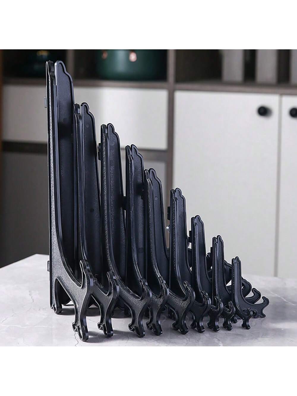 WAYDEKO Plastic Photo Frame Stand, Art Plate Display Rack, Place Card Holder, Suitable For Wedding, Birthday Party