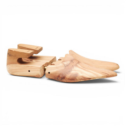 'Wessex' Wooden Shoe Trees UK 9