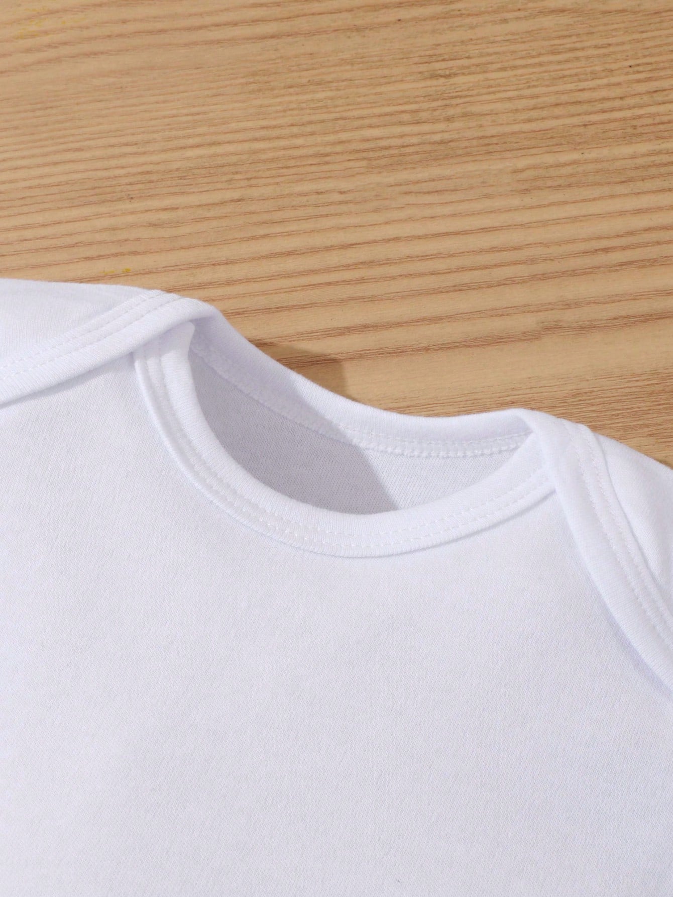 White Baby Romper With Grandma's Little Peanut Pattern Baby Boys And Girls 2025 Newborn Baby Bodysuit Casual Short Sleeve Knitted Fabric Monogram Print Regular Baby Clothing Suitable For Outdoors
