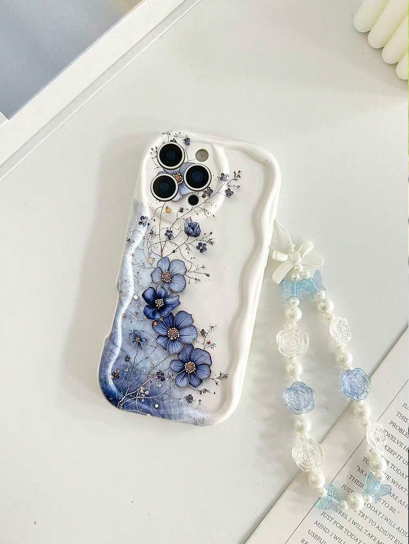 White Blue Floral Pattern Novelty Cases Cream Wavy Glossy Painted Anti-Drop Phone Case With Beaded Butterfly Bracelet Accessory, Compatible With IPhone, Compatible With Galaxy, Compatible With Redmi