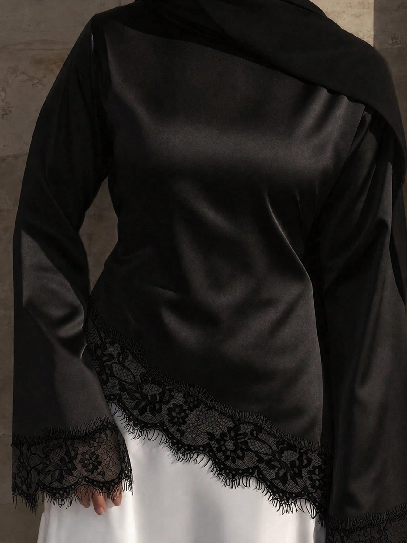 Women's Elegant Lace Patchwork Blouse Shirt, French‑Style Modest Long‑Sleeve Asymmetrical Hem Top, Ramadan Clothing, Suitable For Fall Outfits