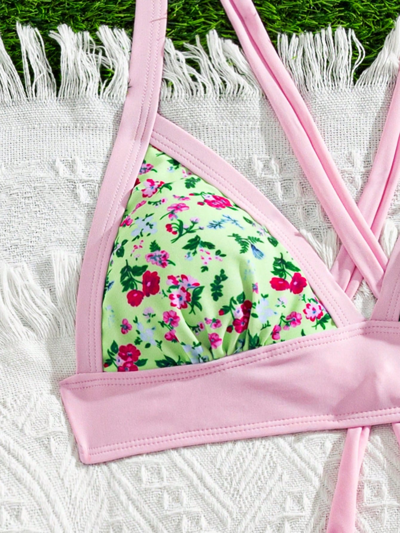 Women's New Small Floral Print Contrasting Triangle Neck Bikini 2 Pieces Set Vacation