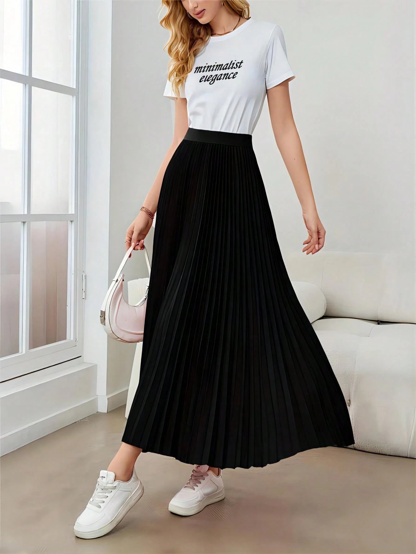 Women's Simple & Elegant Versatile Fashionable Pleated Skirt Casual Black Spring
