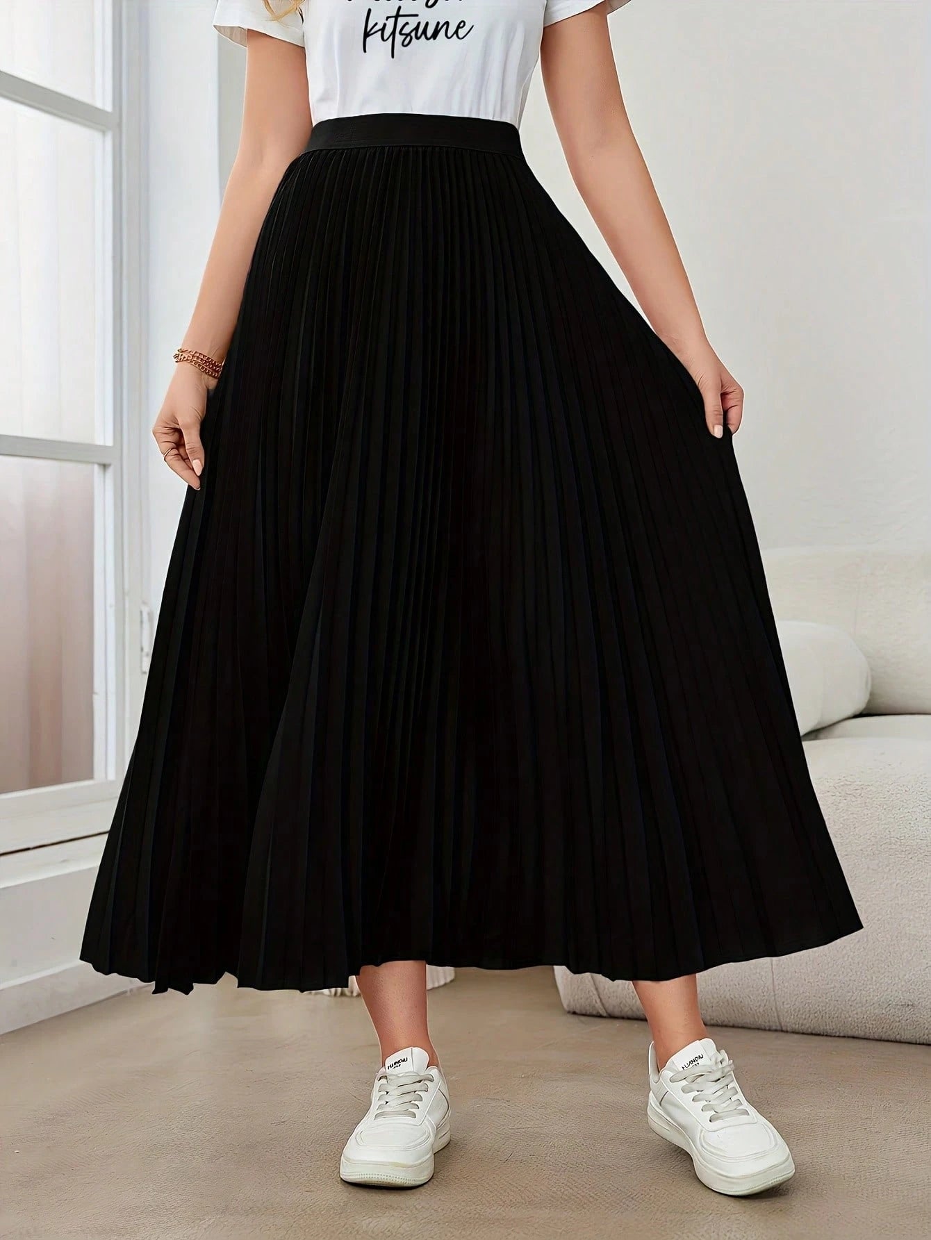 Women's Simple & Elegant Versatile Fashionable Pleated Skirt Casual Black Spring