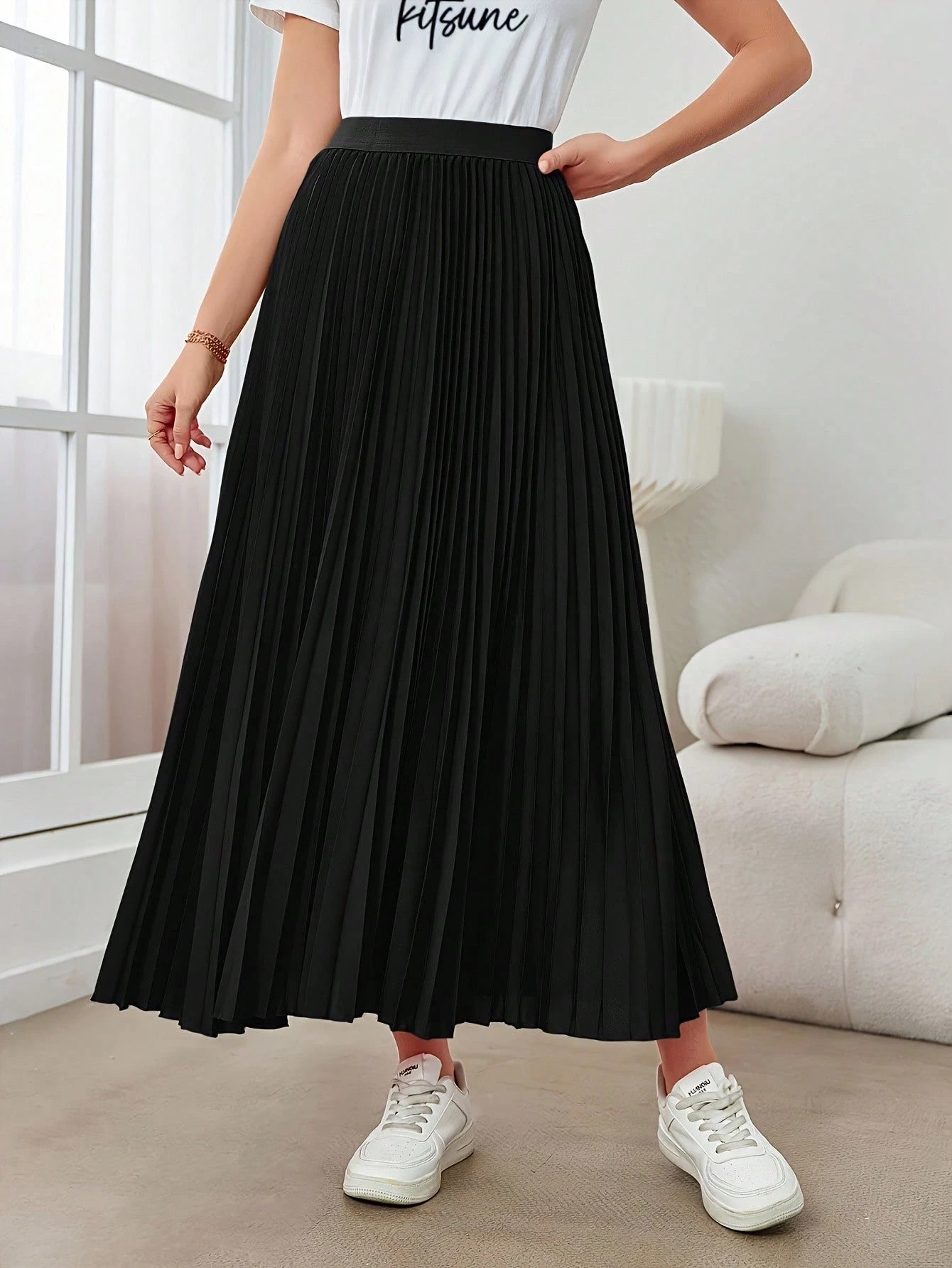 Women's Simple & Elegant Versatile Fashionable Pleated Skirt Casual Black Spring