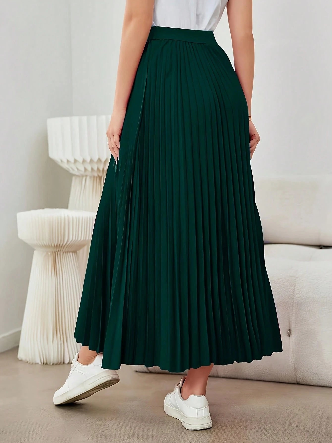 Women's Simple & Elegant Versatile Fashionable Pleated Skirt Casual Black Spring