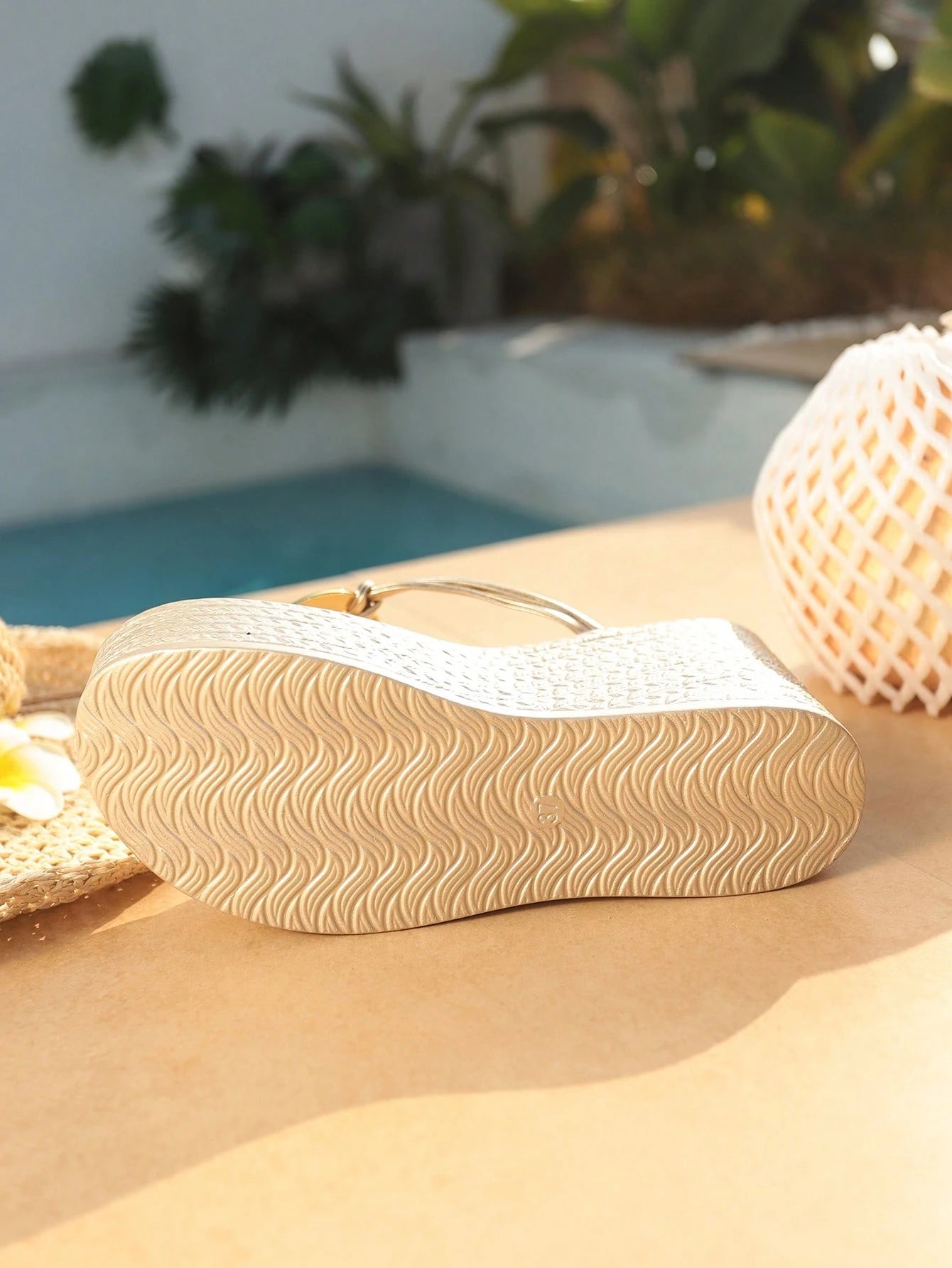 Women's Summer Gold Metal Buckle Wedge Flip Flops, 8.5cm Thick Sole Height-Increasing Beach Casual Sandals