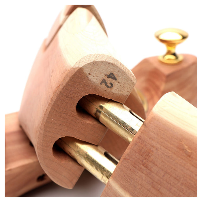 Wooden Shoe Trees UK 8