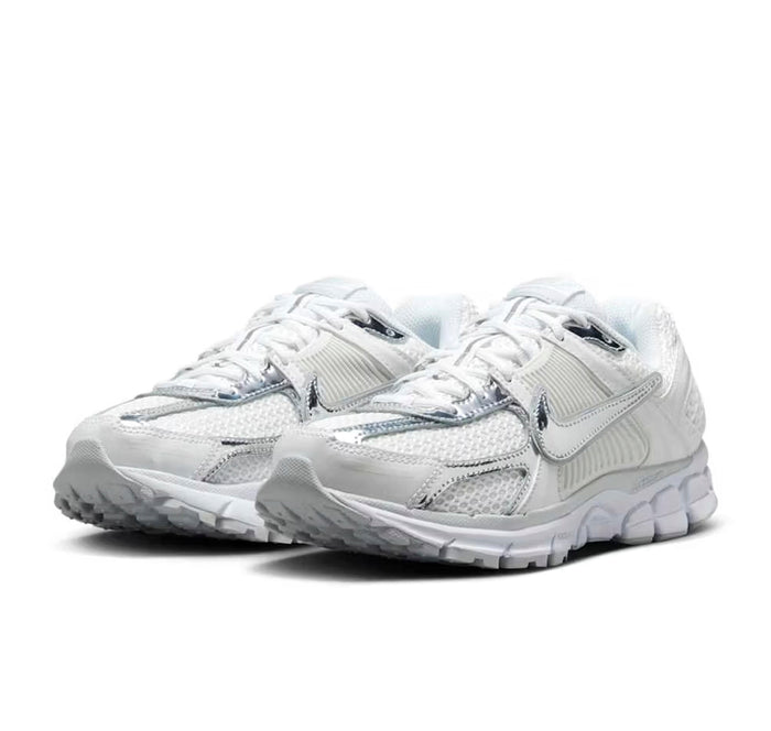 Nike Zoom Vomero 5 Chrome Toe