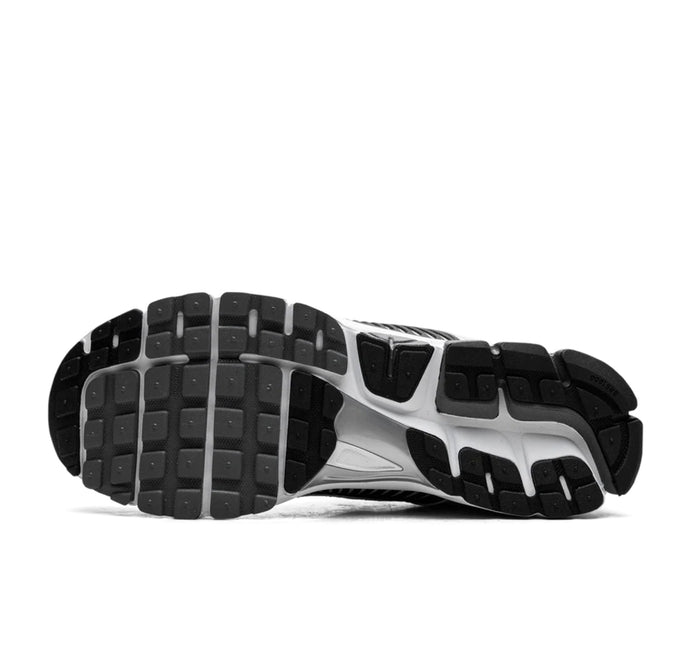 Nike Zoom Vomero 5 Dark Grey Black White