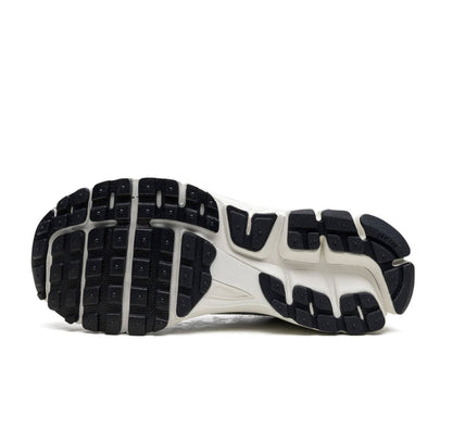 Nike Zoom Vomero 5 Royal Tint Photon Dust